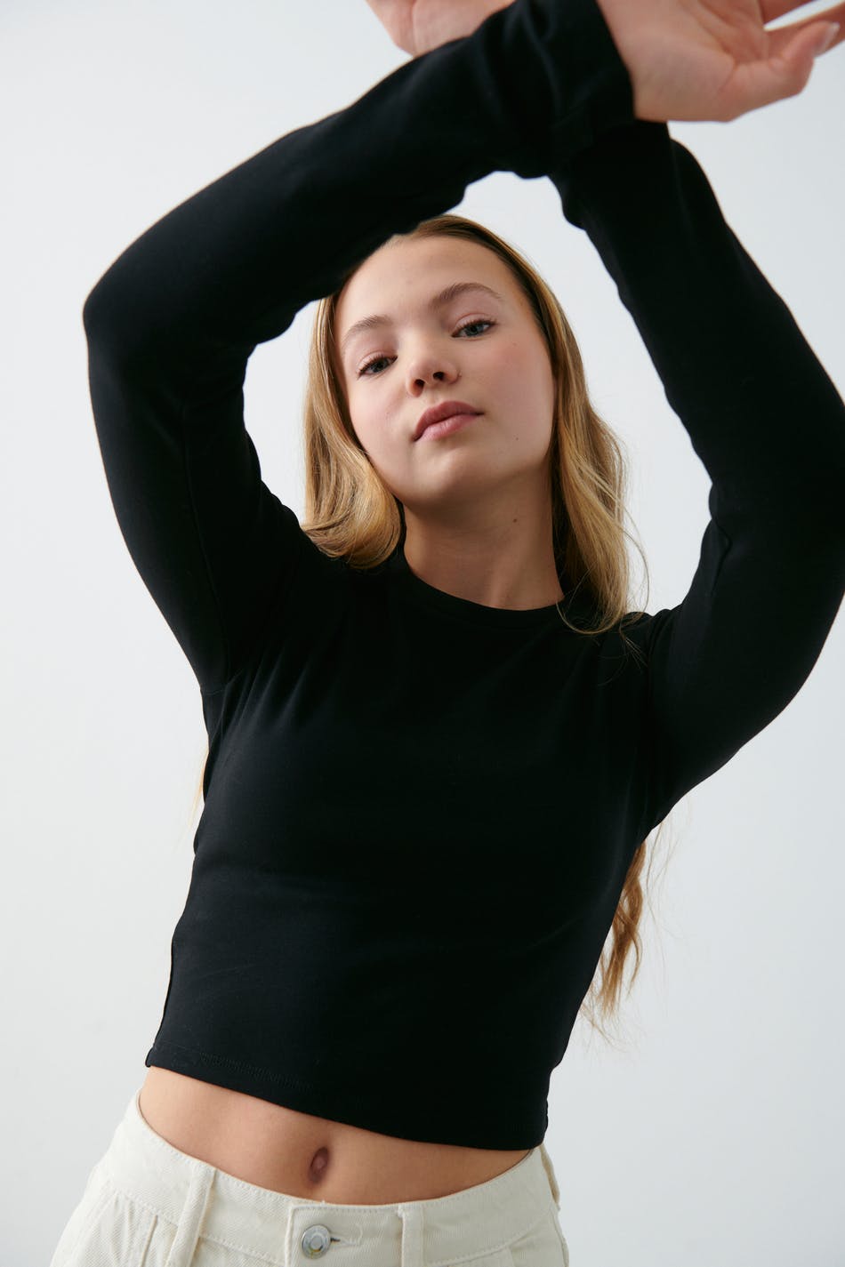 Y basic síðerma bolur