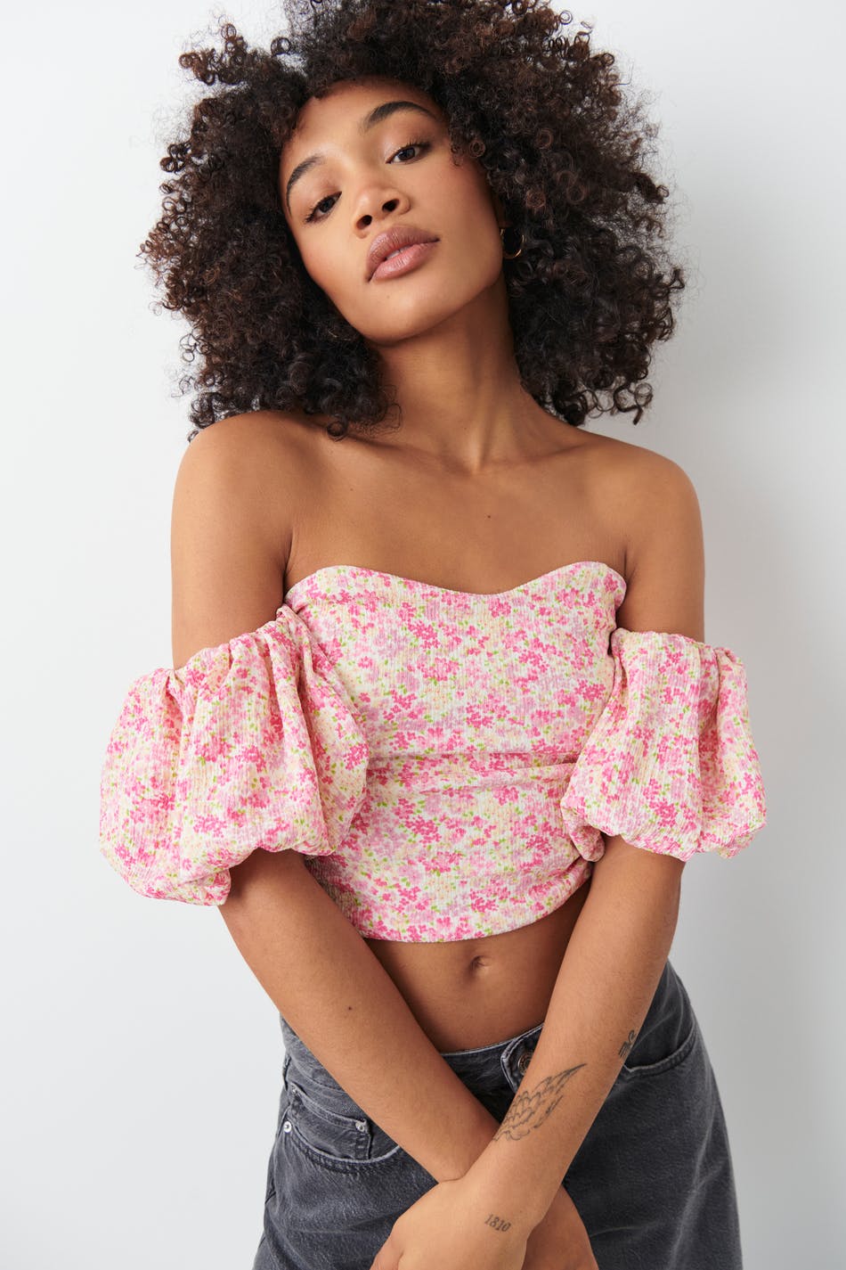 Off shoulder toppur