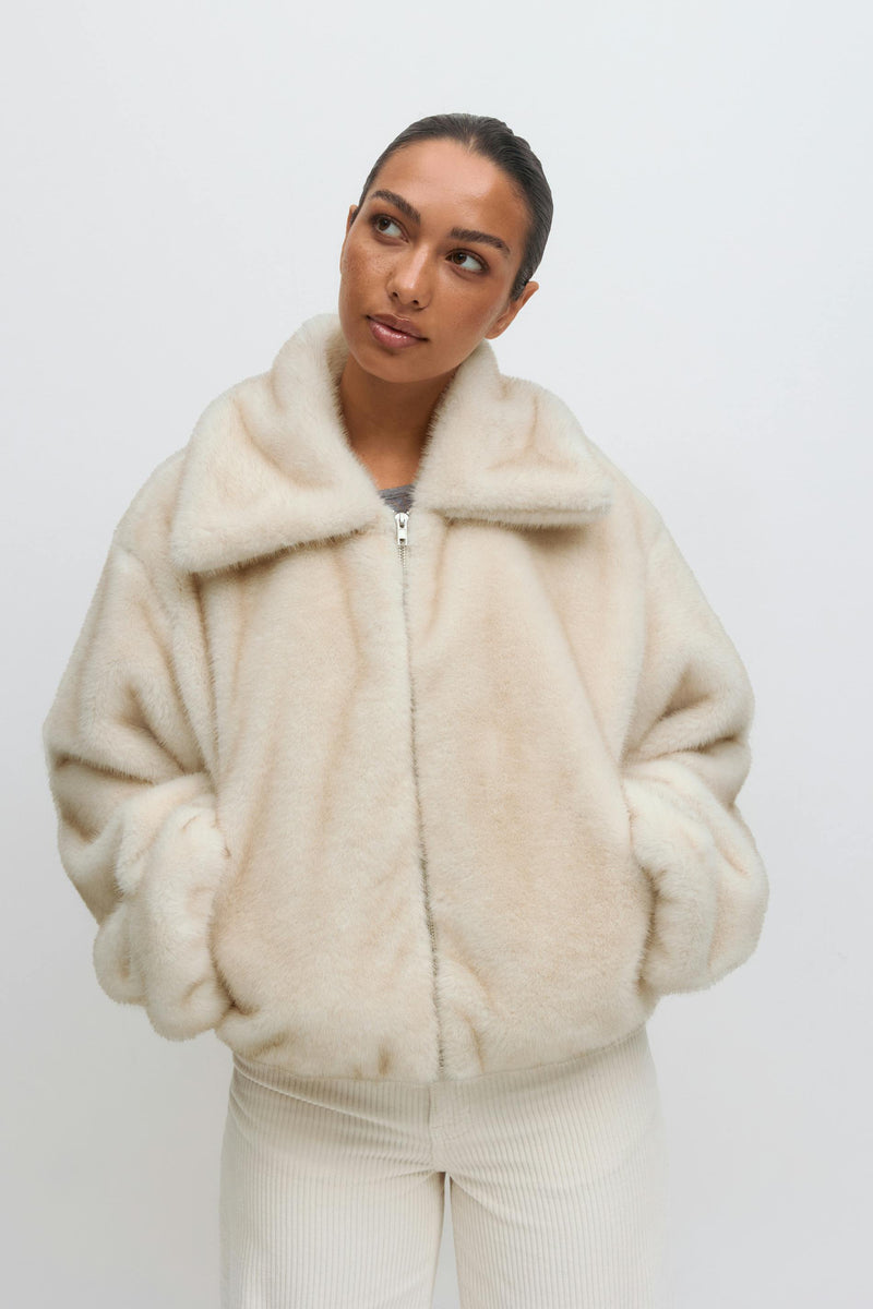 Faux fur jakki