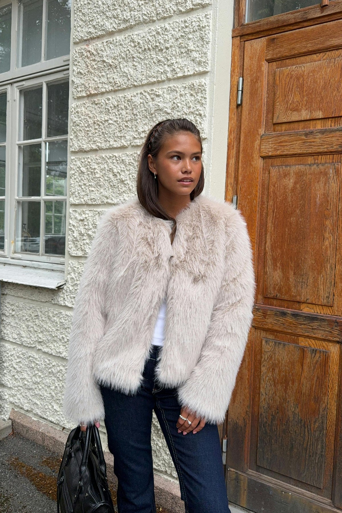 Y faux fur jakki