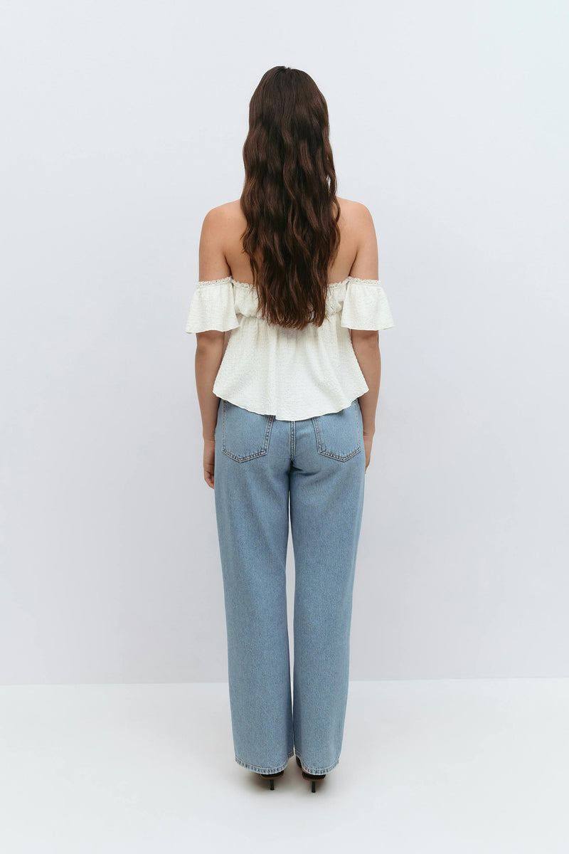 Off shoulder toppur