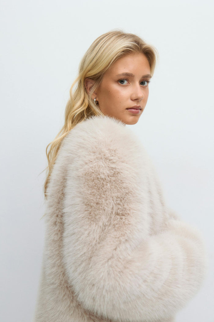 14+ faux fur