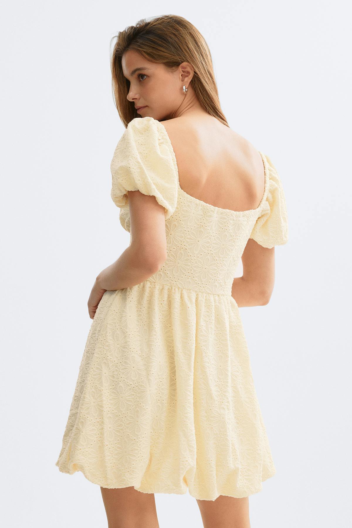 Puff sleeve mini kjóll