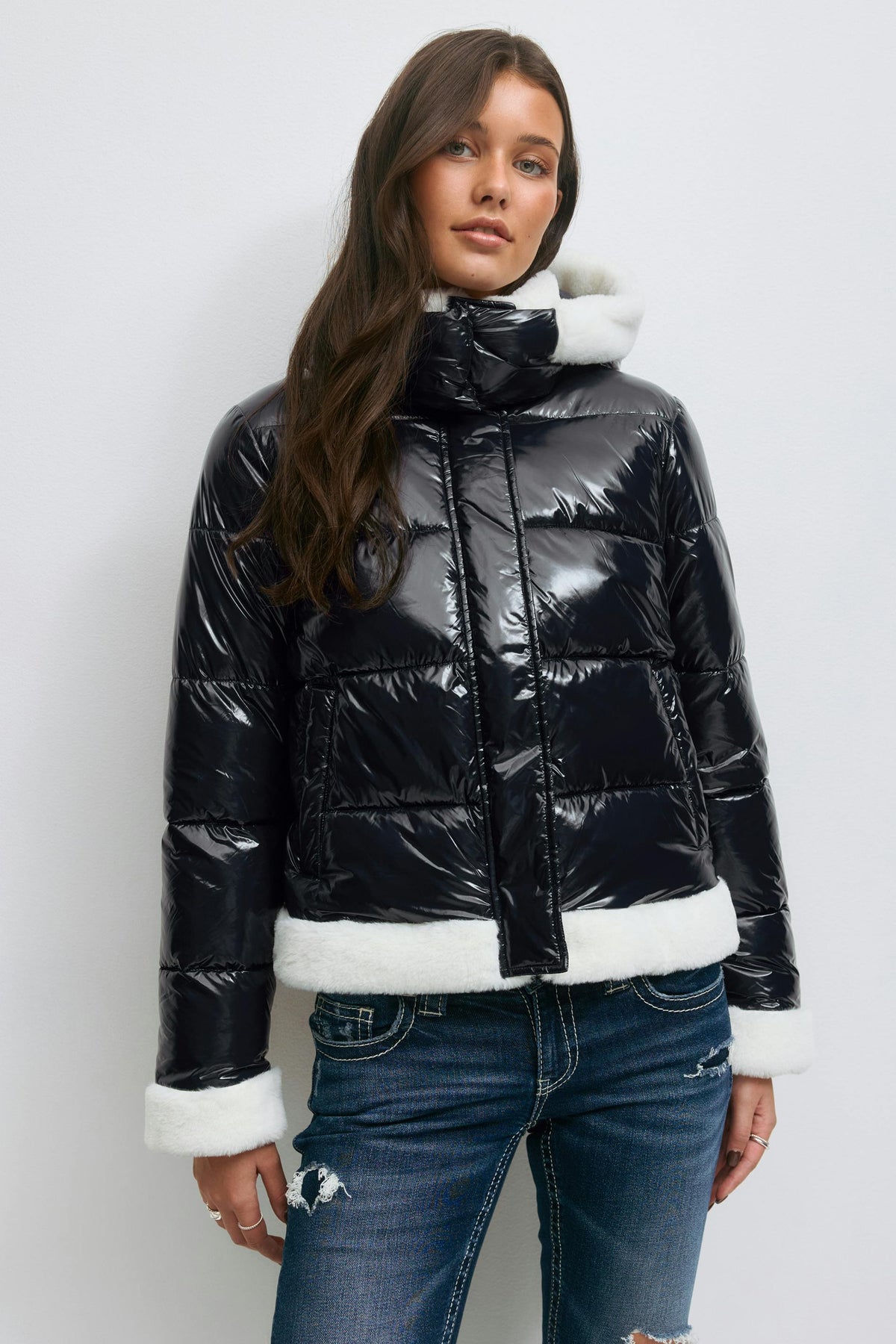 14+ jakki með loði