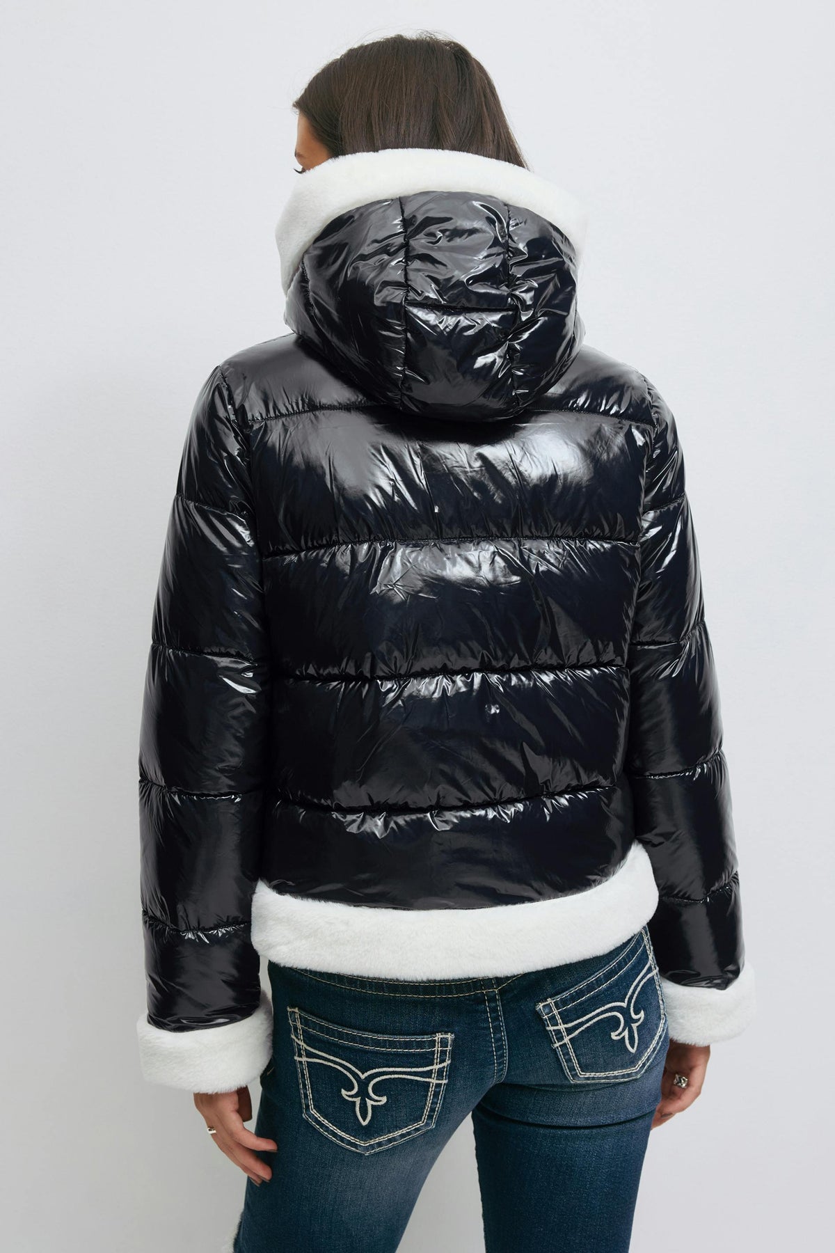 14+ jakki með loði