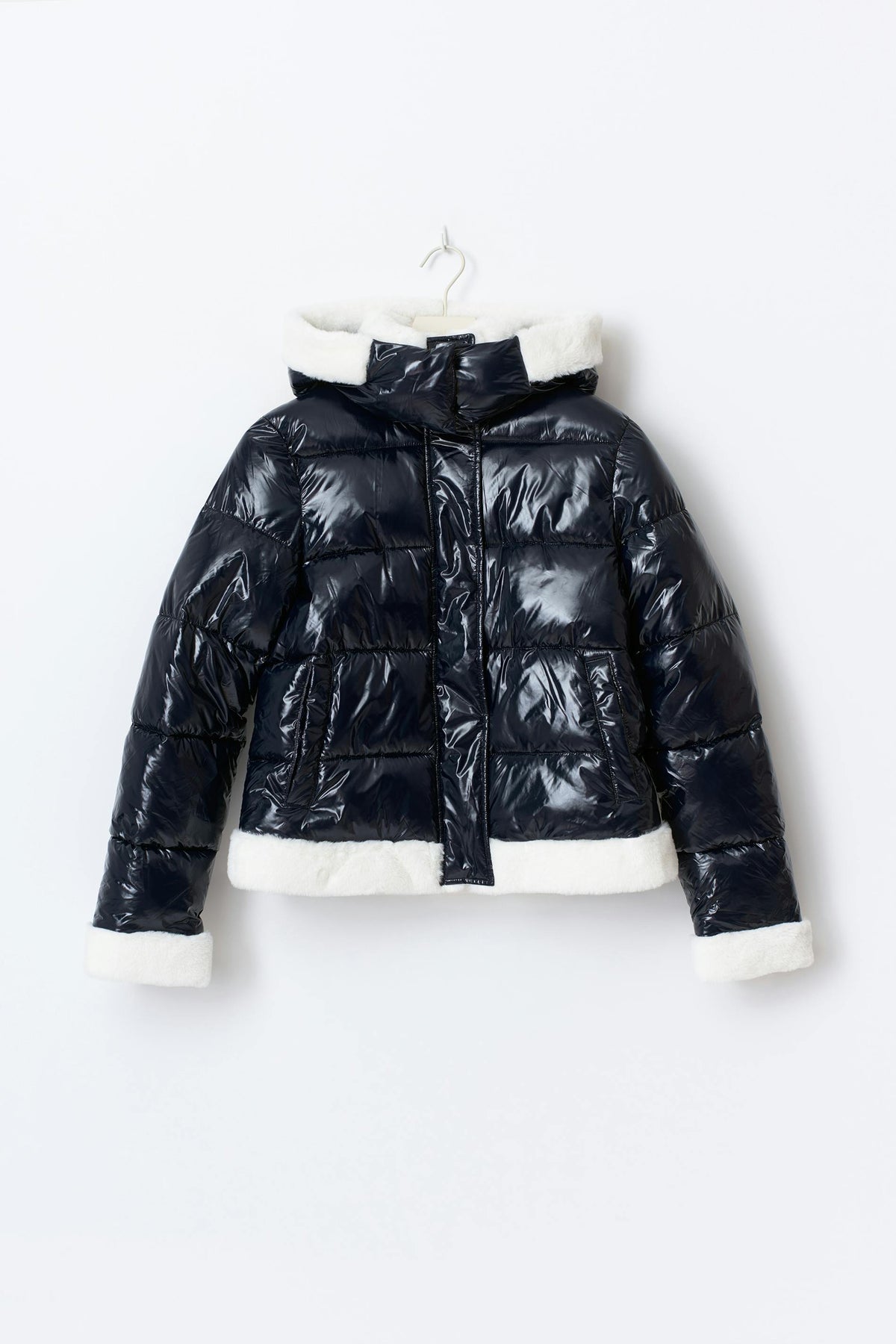 14+ jakki með loði