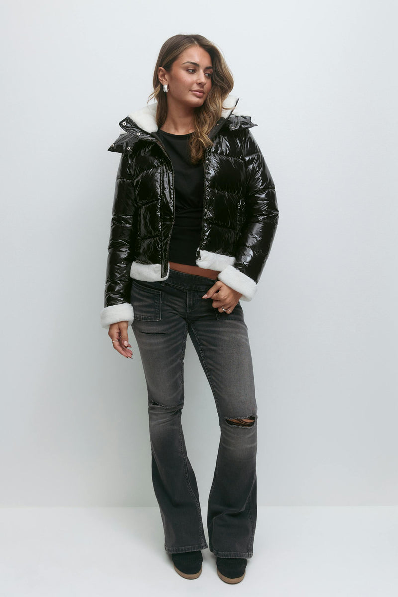 14+ jakki með loði