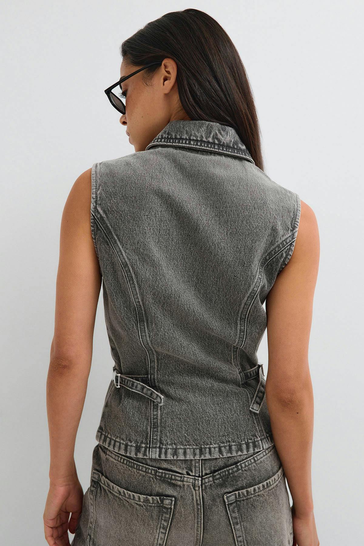 Vesti denim