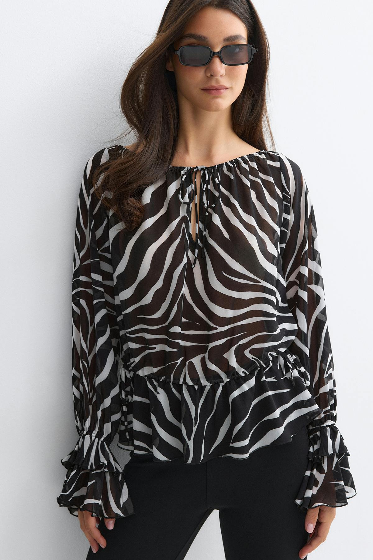 Off shoulder blússa