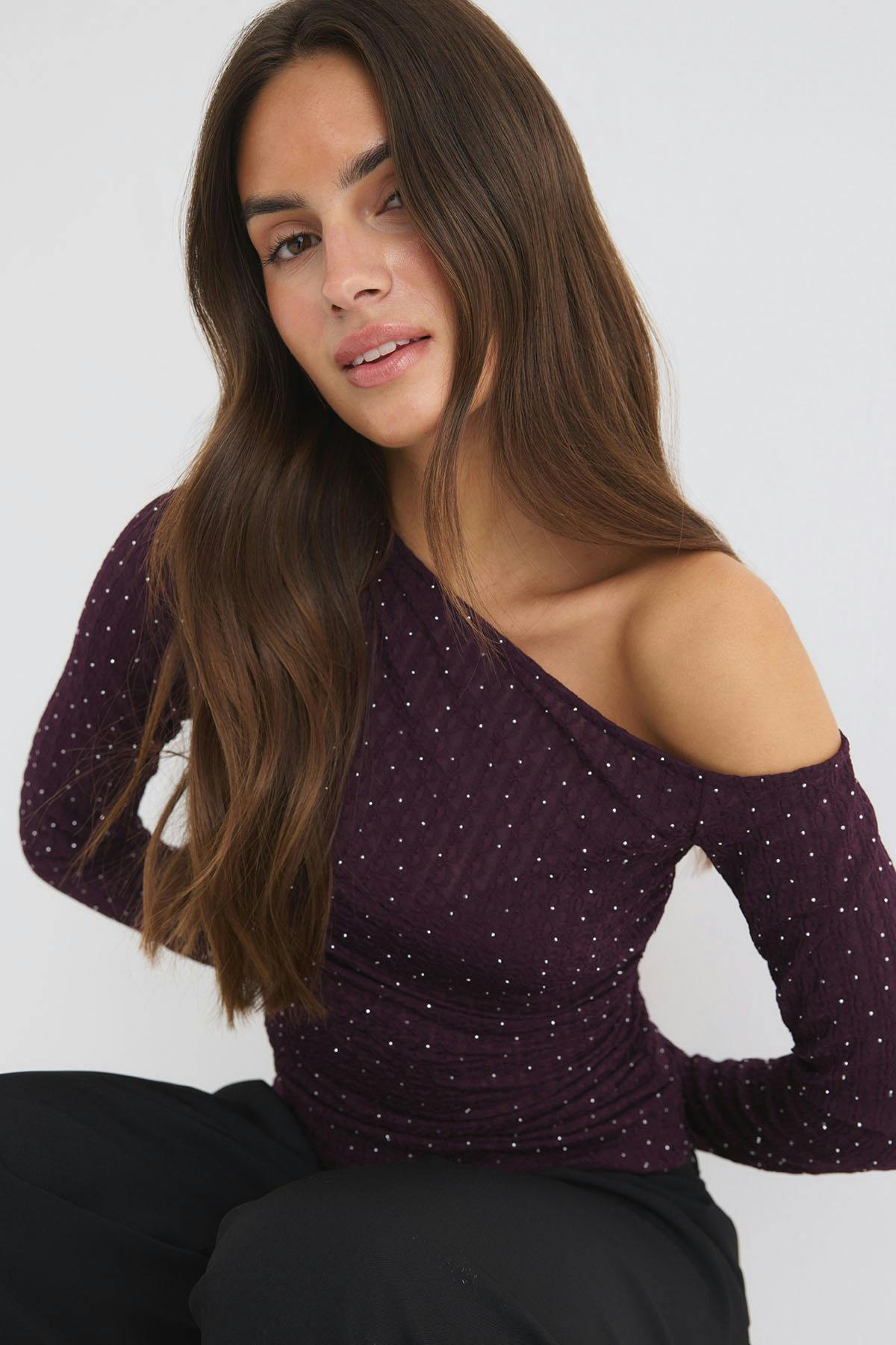 One shoulder toppur