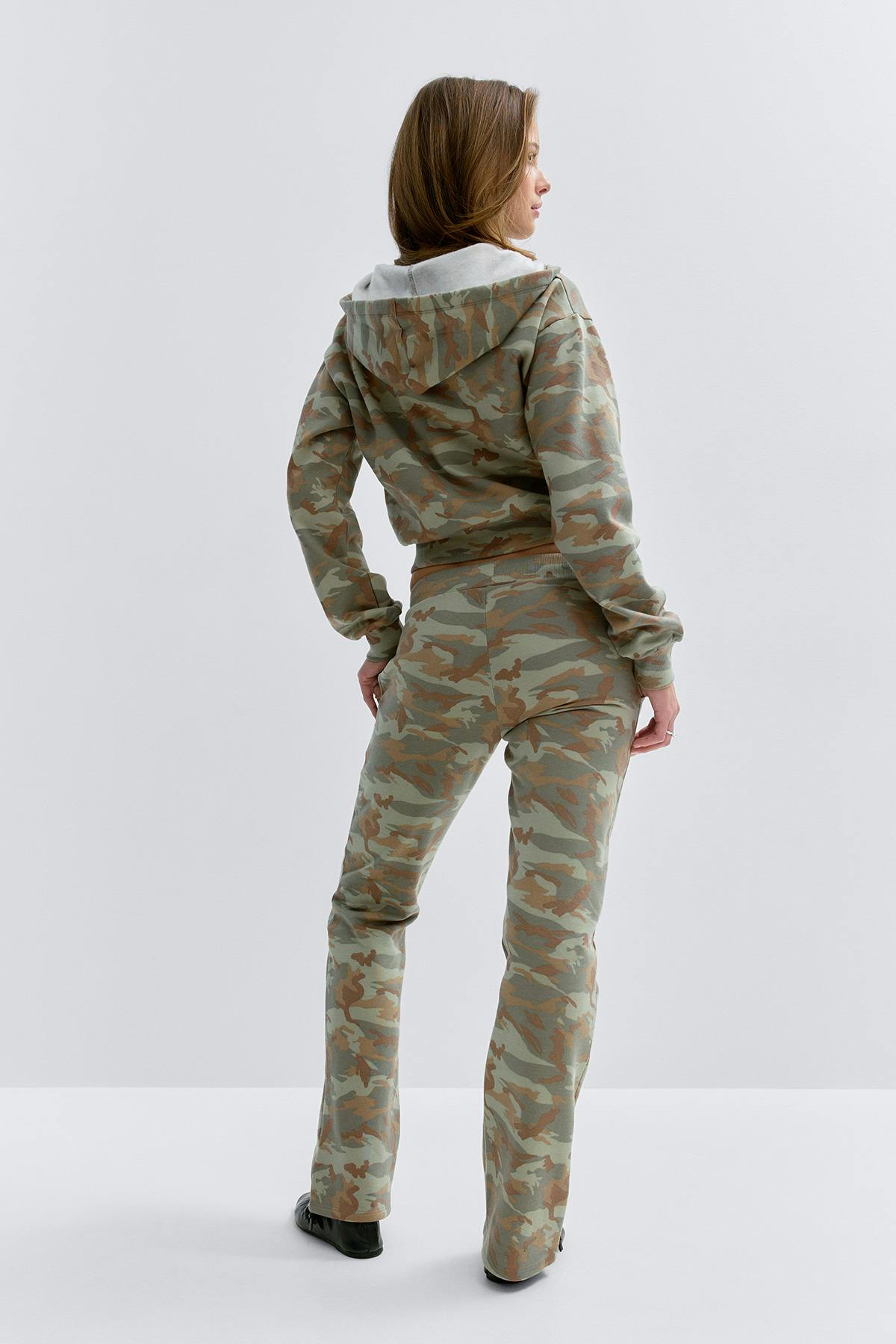14+ low waist joggingbuxur tall