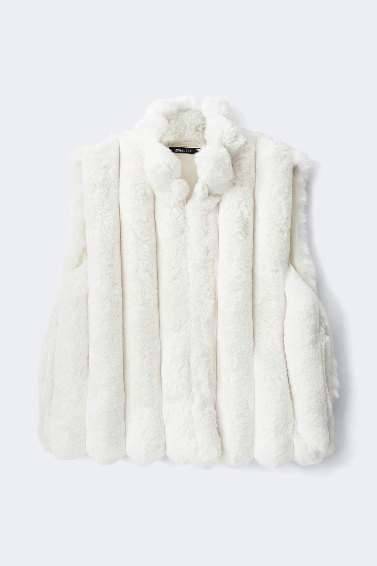 Faux fur vesti