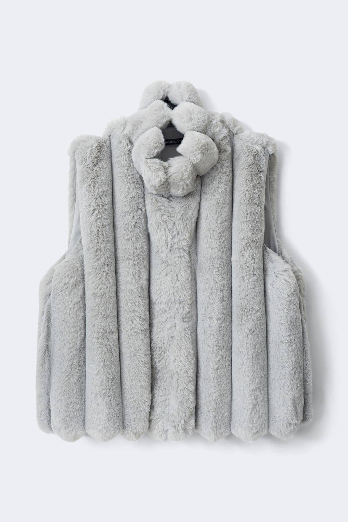 Faux fur vesti