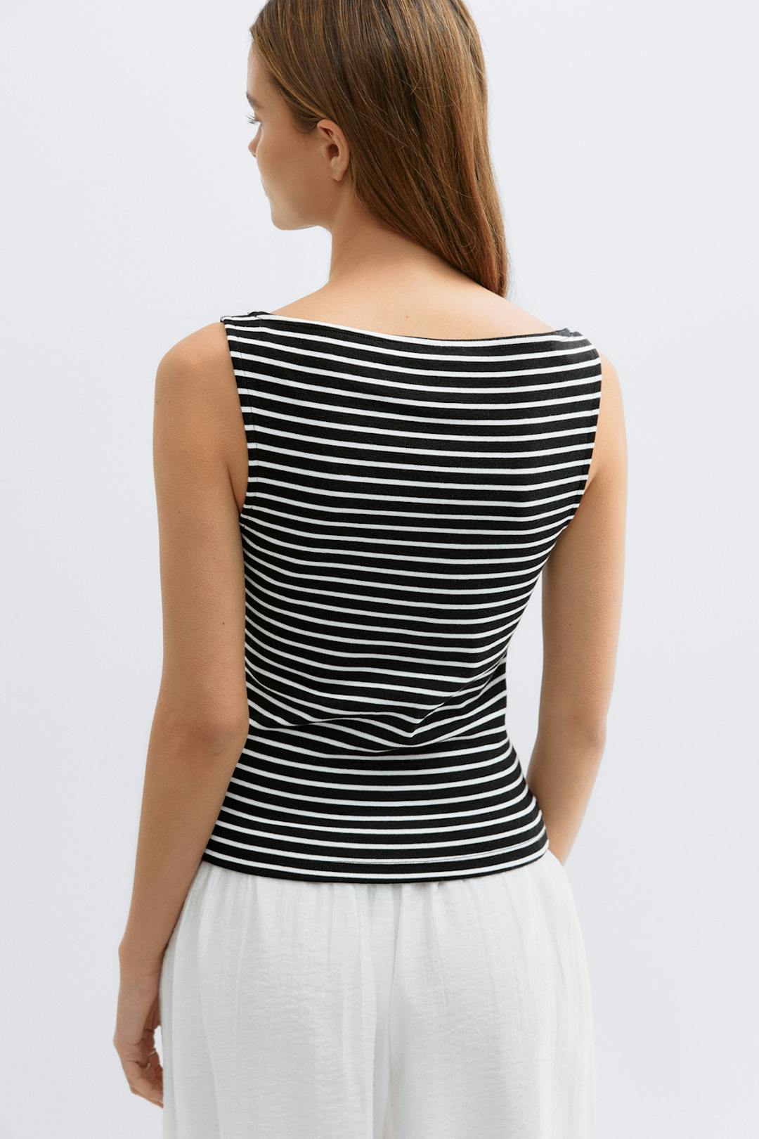 Boatneck toppur