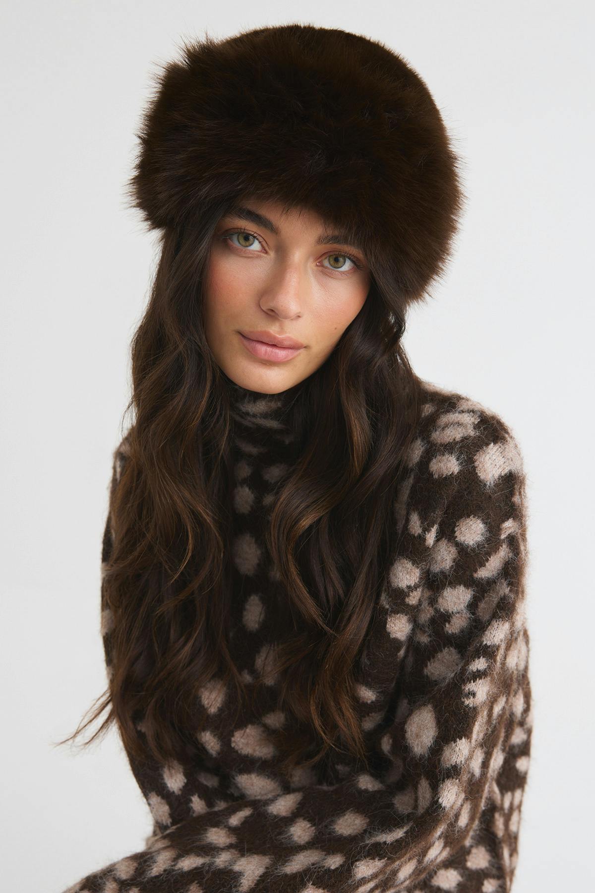 Faux fur hattur