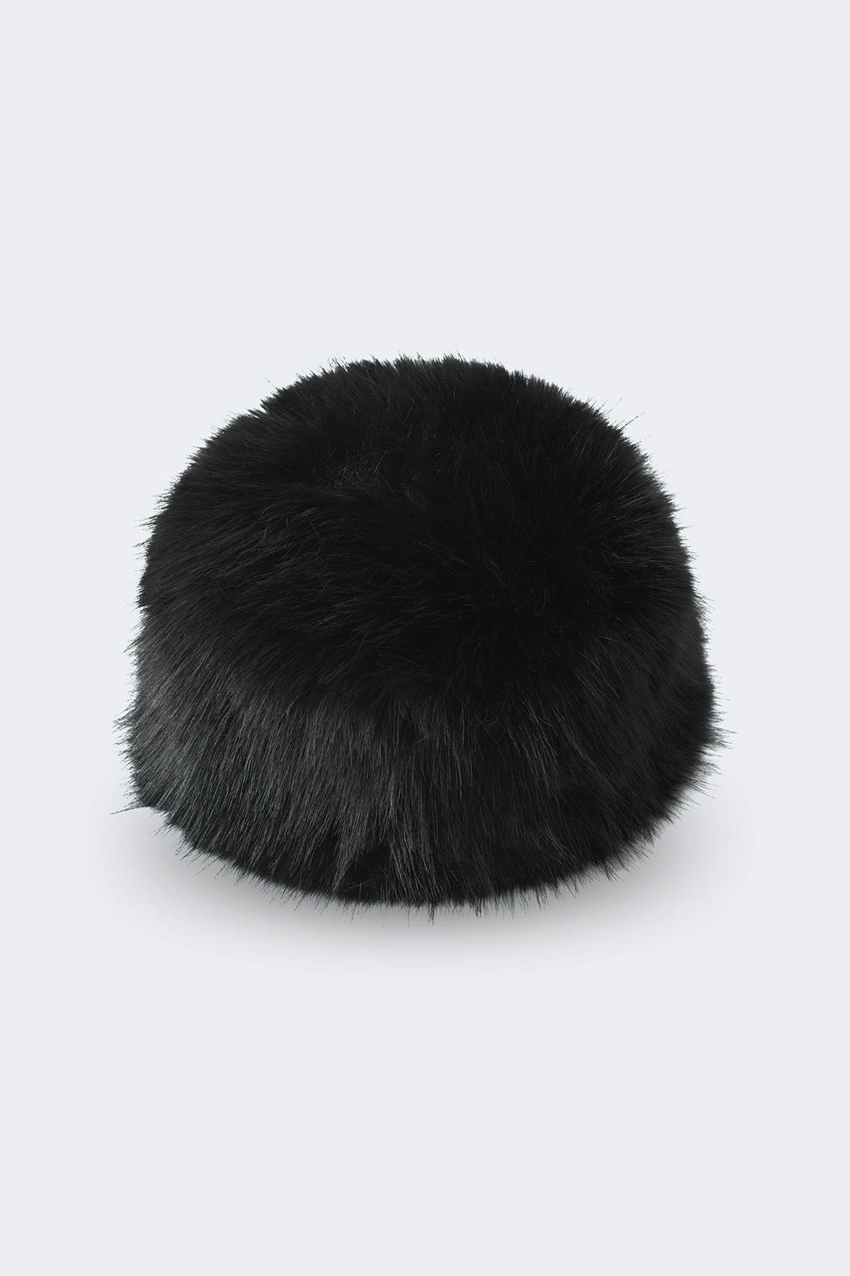 Faux fur hattur