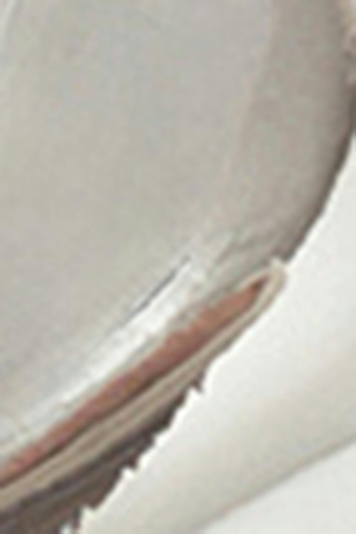 Næla
