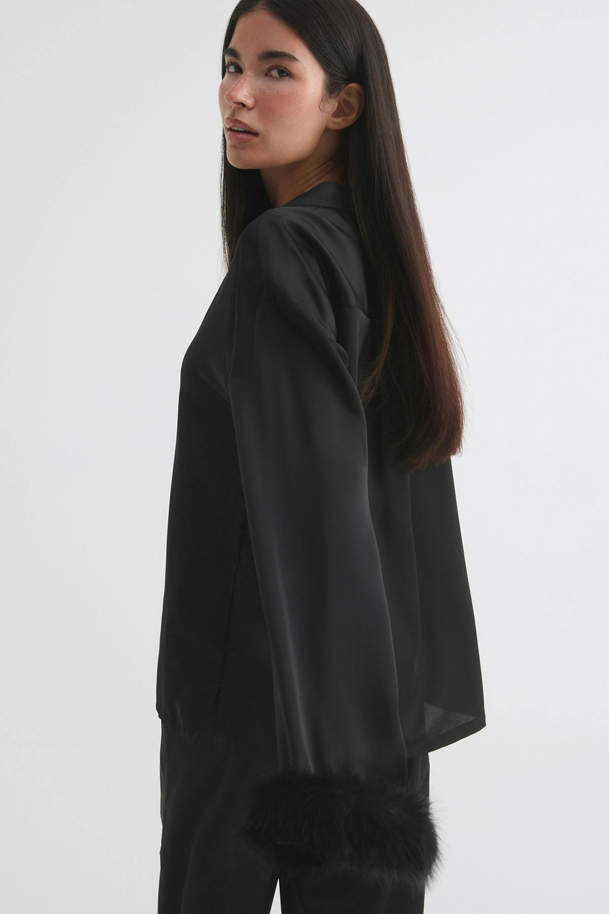 Náttskyrta með loði