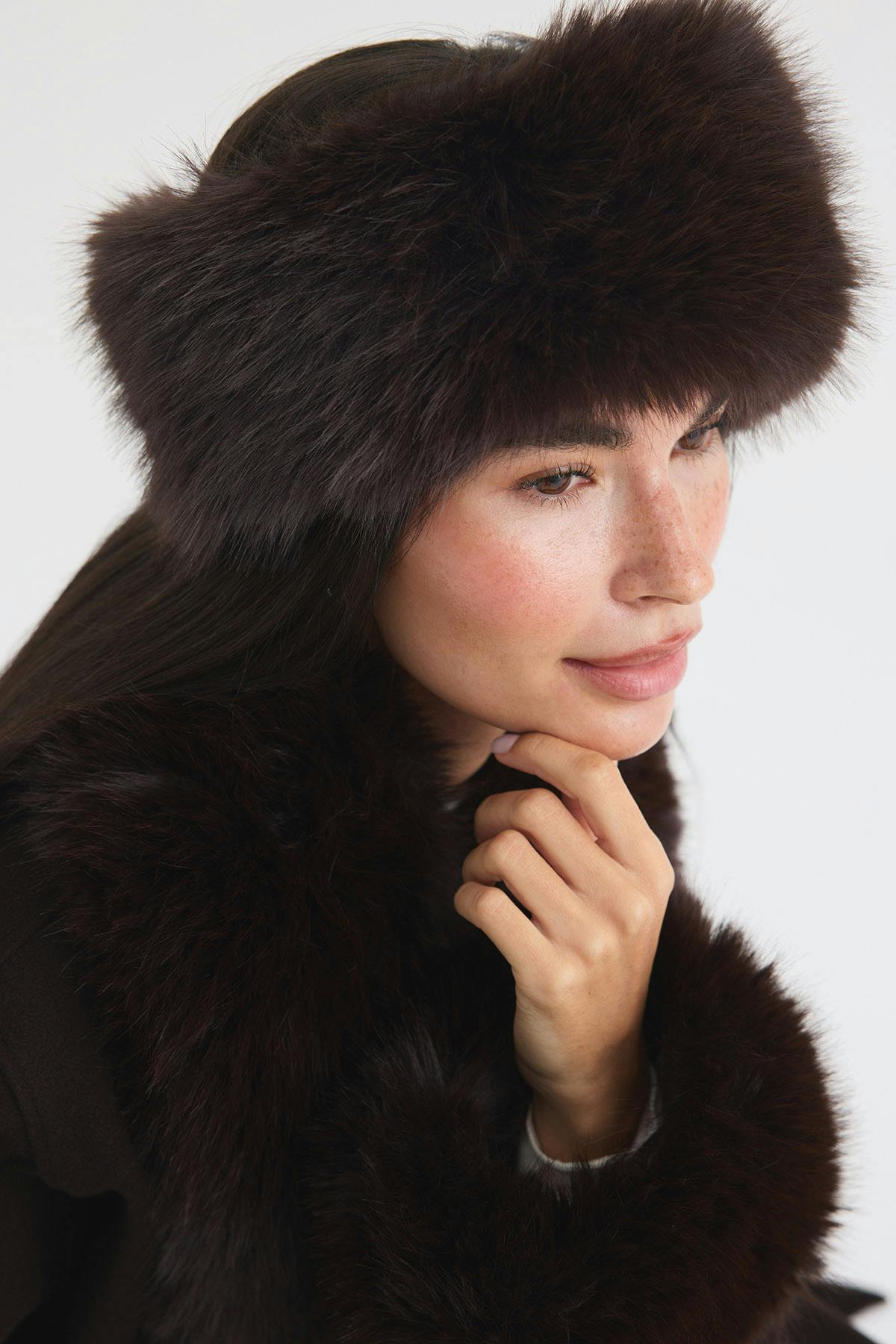 Faux fur eyrnaband