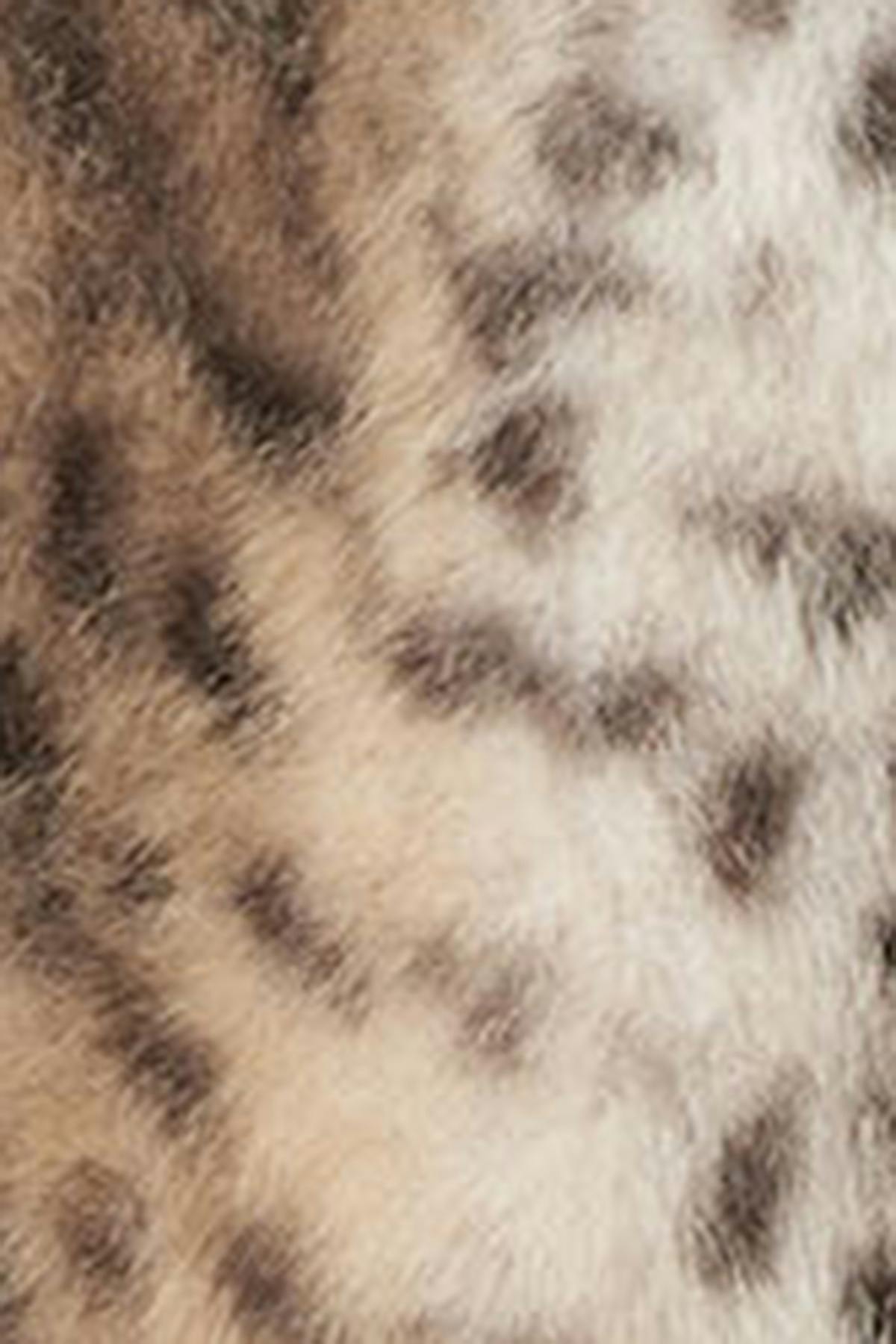 Y faux fur jakki